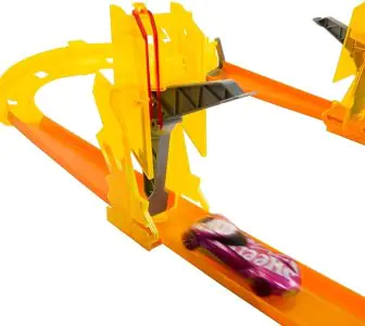 Hot Wheels Track Builder Lightning Boost Pack HMC03