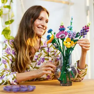 Lego Icons Wildflower Bouquet 10313 (939 Pieces)
