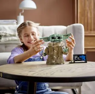 Lego Star Wars The Child Building Kit 75318