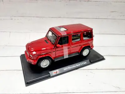 Maisto 1:24 2019 Mercedes-Benz G-Class Red 51531R