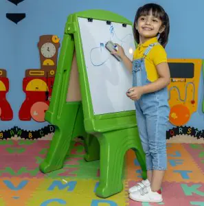 OK Play Easel Grand Green