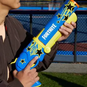 Hasbro Nerf Fortnite Half Tone Hero Blaster 12 Nerf Elite Darts