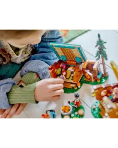Lego Adventure Camp Cozy Cabins 42624 (437 Pieces)
