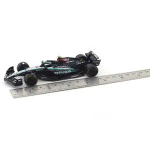 Bburago Mercedes-AMG W15 Formula Racing Cars Set of 2