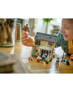Lego Privet Drive Aunt Marge's Visit 76451 (639 Pieces)