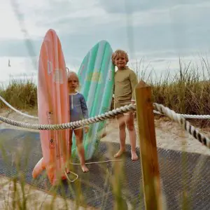 Sunny Life Sea Seeker Strawberry Surfboard Float S3LSRFSB