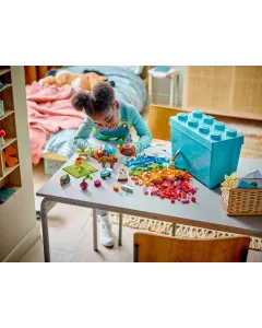 Lego Vibrant Creative Brick Box 11038 (850 Pieces)